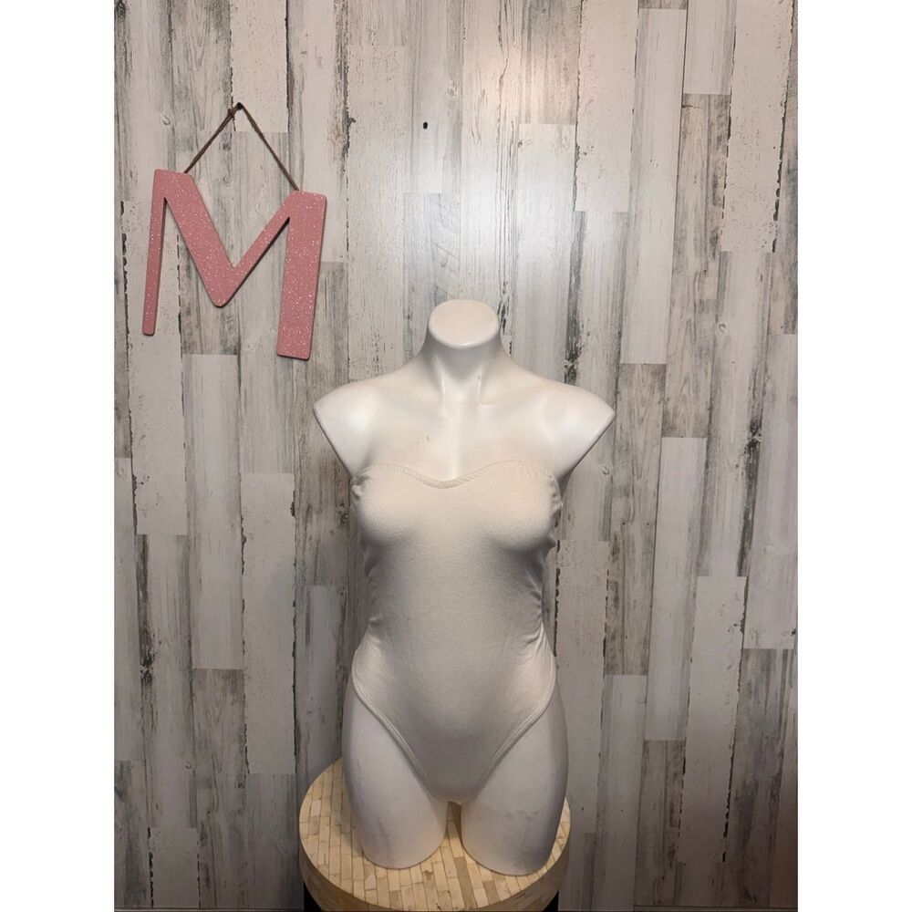 Teenbell Cream Strapless Leotard Bodysuit Womens Size Medium M Sweetheart Basic